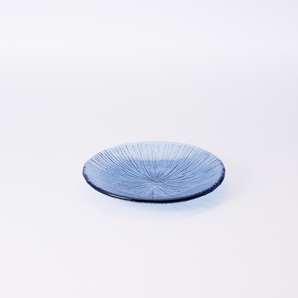 AKOMEYA TOKYO/ 線彫Glass 小皿 ブルー(小皿 ブルー): 食器｜AKOMEYA TOKYO