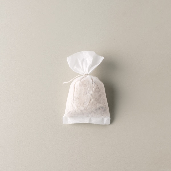 AKOMEYA TOKYO/ 森が香るひのきのバス用サシェ(2個入り)