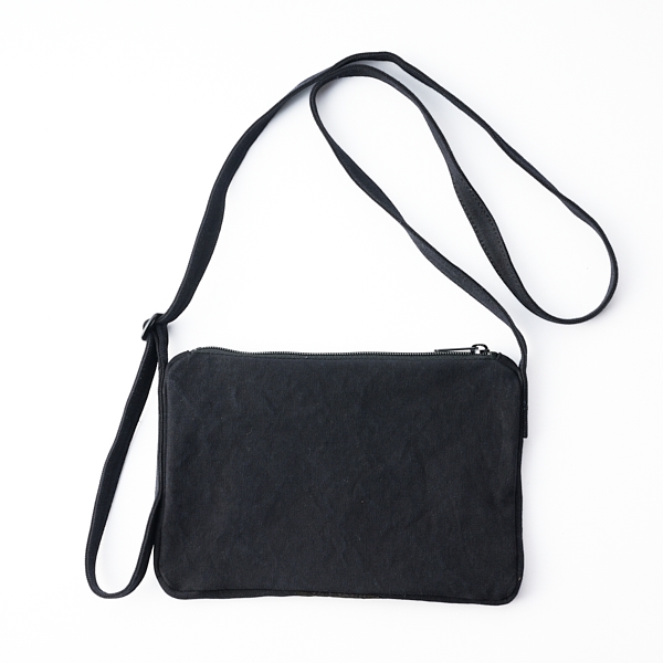 ateliers PENELOPE/ Bee Shoulder ブラック(ブラック