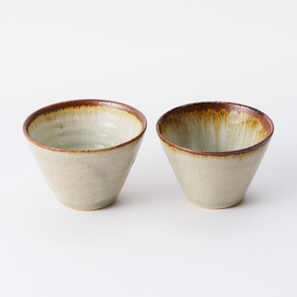 AKOMEYA TOKYO/ 隆月窯 ぐいのみ 青磁灰釉(青磁灰釉): 食器