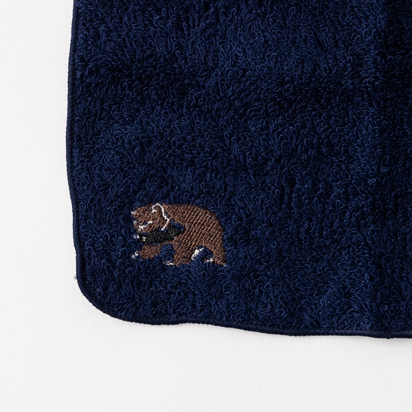 AKOMEYA TOKYO/ 旅する刺繍ミニタオル 木彫りの熊(北海道)