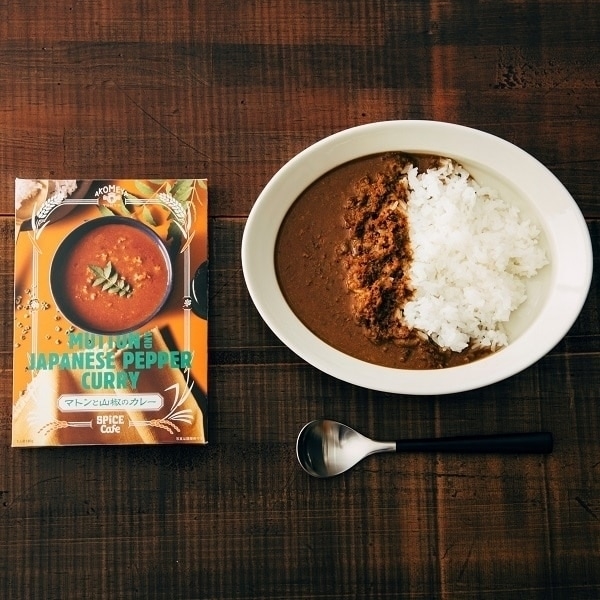夏の暑さを乗り切る!スパイスカレー食べ比べセット
