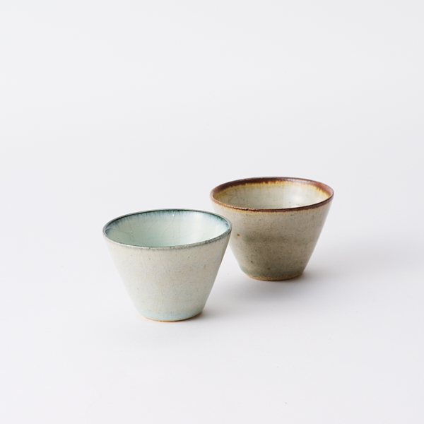 窯変 青釉 角形花入 躍動魚彫 光沢肌 17cm 孤品 窯変 青釉 角形花入 躍動魚彫 光沢肌 17cm 孤品 - メルカリ