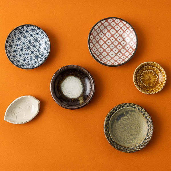 美濃焼/豆皿　２－３０３　茶丸紋中青