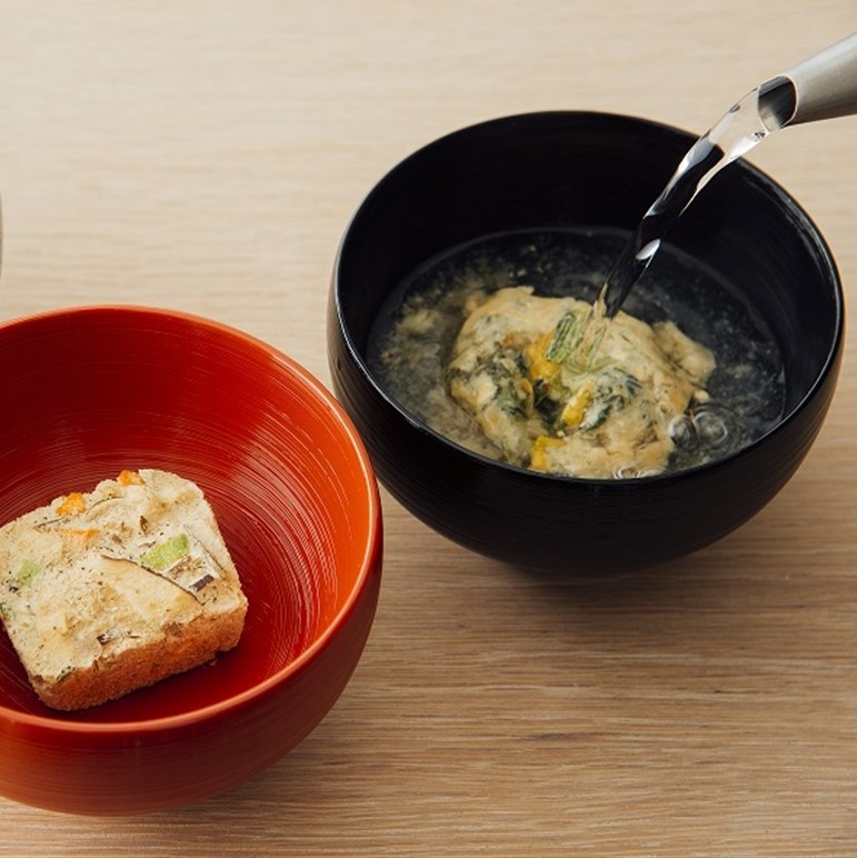 AKOMEYA TOKYO/ アコメヤの出汁味噌汁　豚肉・野菜　1食