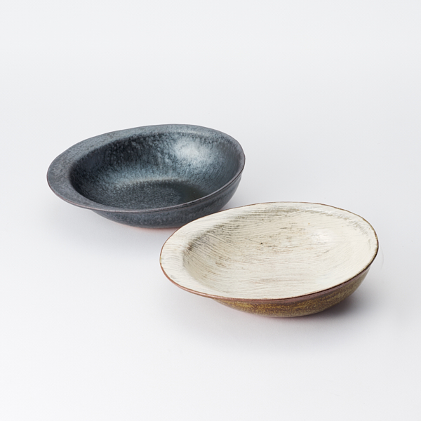 AKOMEYA TOKYO/ 信楽焼 楕円鉢 粉引(粉引): 食器｜AKOMEYA TOKYO