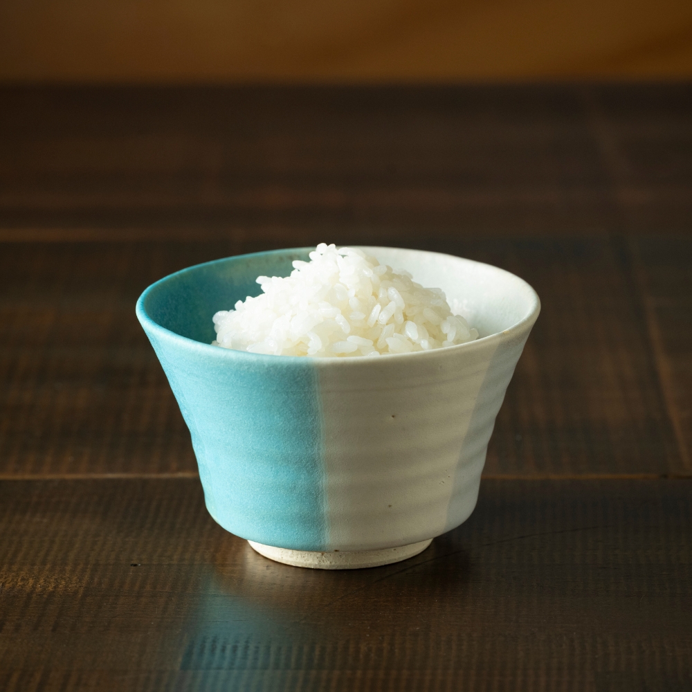 AKOMEYA TOKYO/ 信楽焼 端反碗 青/白土