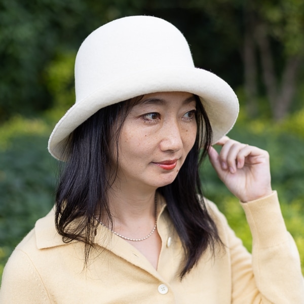 mature ha./ widen bell hatundryed wool white(white): ファッション