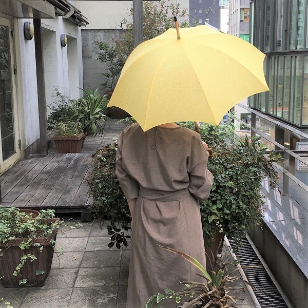 AKOMEYA TOKYO/ 東京洋傘　UVカット 防水 晴雨兼用　麻の日傘　イエロー