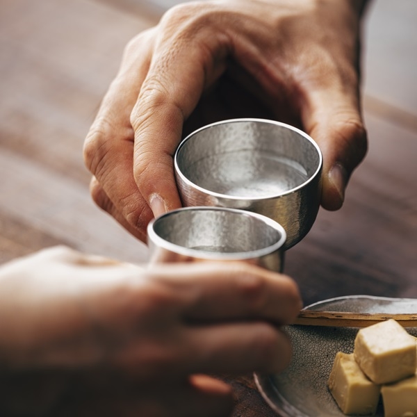 大阪錫器 猪口 弥生(弥生): 食器｜AKOMEYA TOKYO
