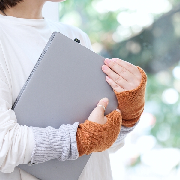 AKOMEYA TOKYO/ ニットアームウォーマー マンダリン×グレー