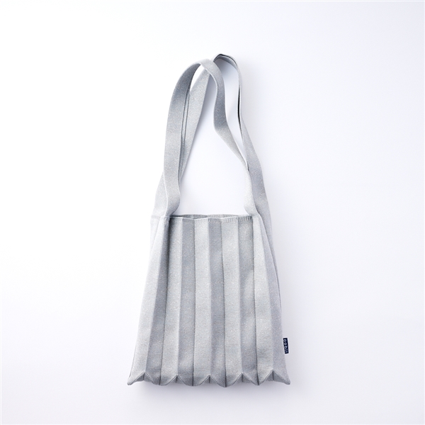 oobi PK BAG / MIDDLE SHINY SILVER