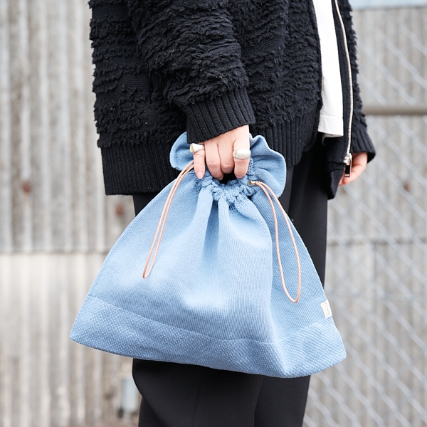 AKOMEYA TOKYO/ knit mellow bag ライトブルー