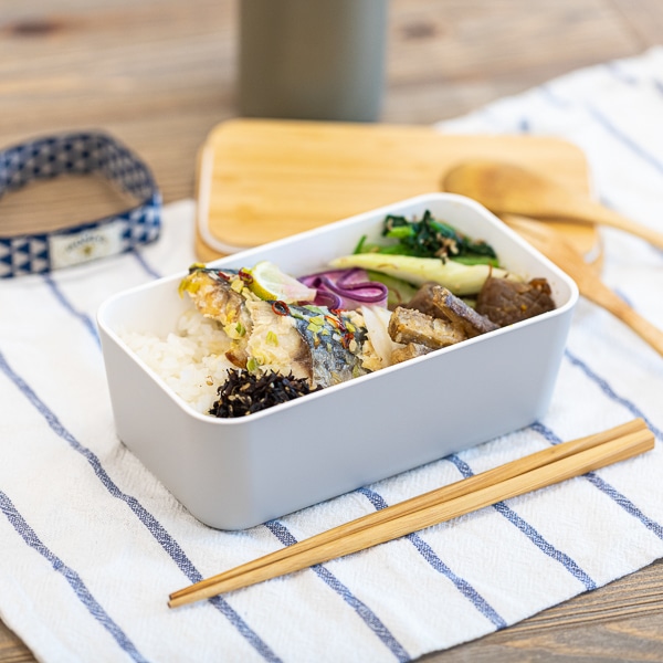 AKOMEYA TOKYO/ 竹蓋の長角弁当箱　グレー