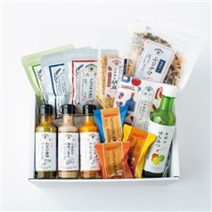 AKOMEYA TOKYO/アコメヤ贅沢ギフトセット ギフトボックスMサイズ入り