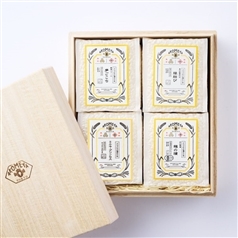 AKOMEYA TOKYO/ 令和6年度　謹製桐箱入り　もっちり4種食べ比べセット【2合パック（白米）】