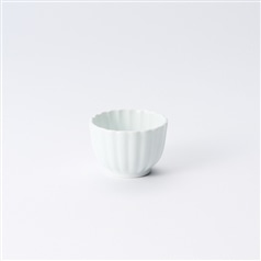 AKOMEYA TOKYO/ 菊割小付　白