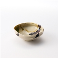 AKOMEYA TOKYO/ 南窯　織部楽描　たわみ四方鉢