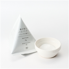 AKOMEYA TOKYO/ 森が香るヒノキのバスパウダー