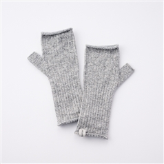 AKOMEYA TOKYO/ ecuvo, ハンドウォーマー ライトグレー