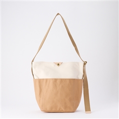 NIZYU KANO/ TWO-TONE ワンショルダーS キャメル×生成