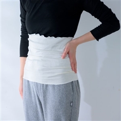 AKOMEYA TOKYO/ シルク98％腹巻