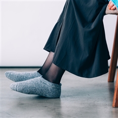 AKOMEYA TOKYO/  ecuvo,ルームソックス　ライトグレー×ネイビー