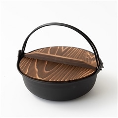 OIGEN(オイゲン) 南部鉄器 すき焼餃子兼用鍋: 台所の道具 OIGEN(オイゲン) 南部鉄器 すき焼餃子兼用鍋: 台所の道具