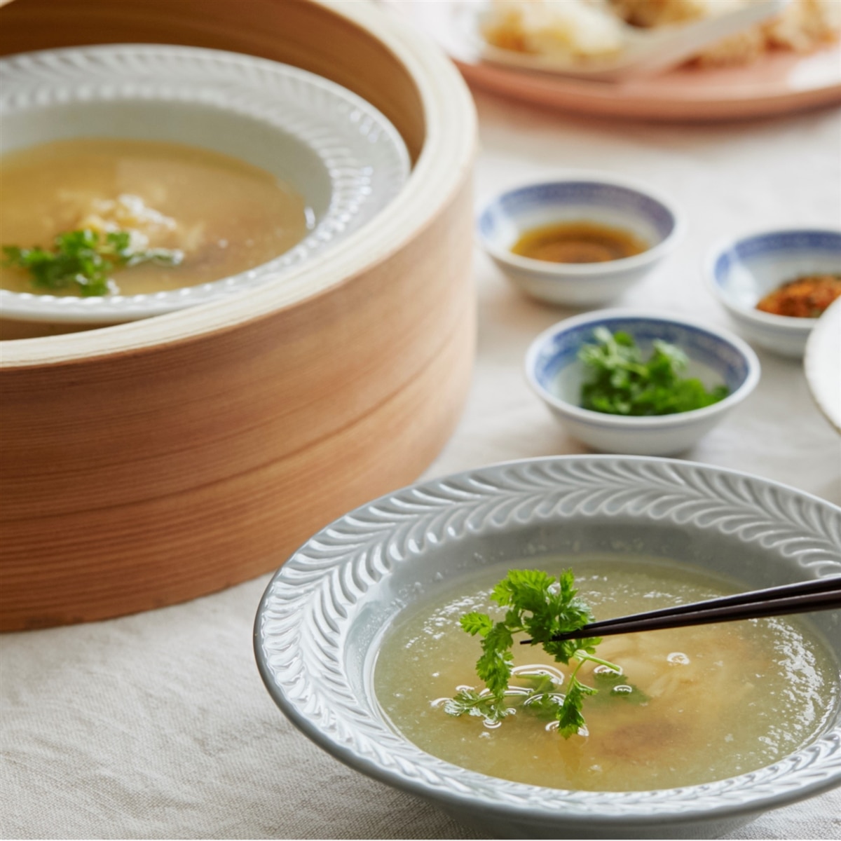 カラダの芯から温まる せいろを使ってつくる「白菜と干し貝柱のニンニク蒸しスープ」