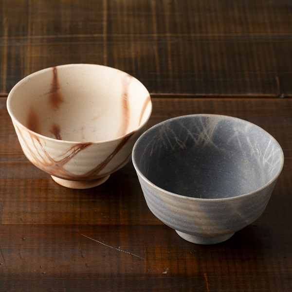 廃棄される備前焼をリサイクルして生まれた「再生備前」の飯碗