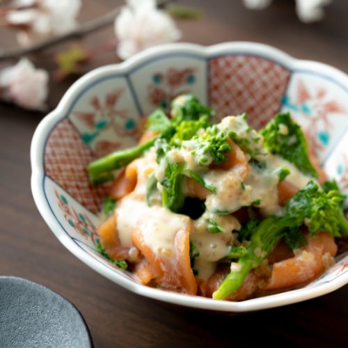 【日向夏ドレッシング】菜の花とスモークサーモンのサラダ
