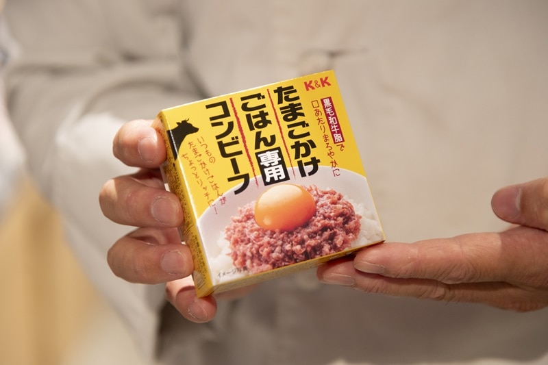 Mr.TKG”上野さんがアコメヤの卵かけごはんのお供を実食！｜AKOMEYA TOKYO